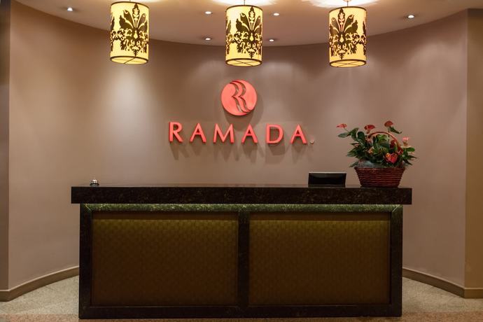 Imagen de los interiores del Hotel Ramada By Wyndham Sofia City Center. Foto 17