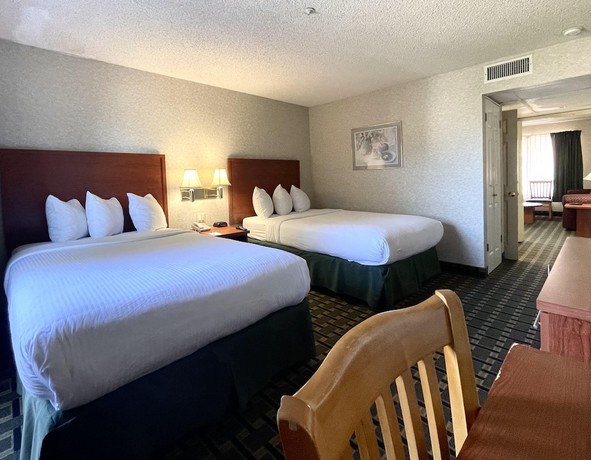 Imagen de la habitación del Hotel Ramada By Wyndham South El Monte. Foto 4