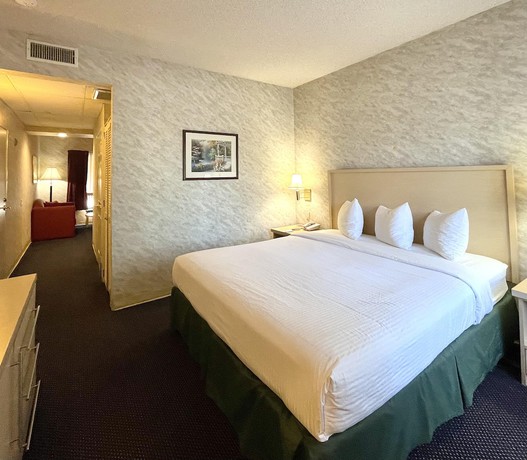 Imagen de la habitación del Hotel Ramada By Wyndham South El Monte. Foto 7