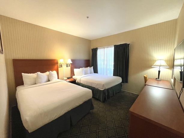 Imagen de la habitación del Hotel Ramada By Wyndham South El Monte. Foto 9
