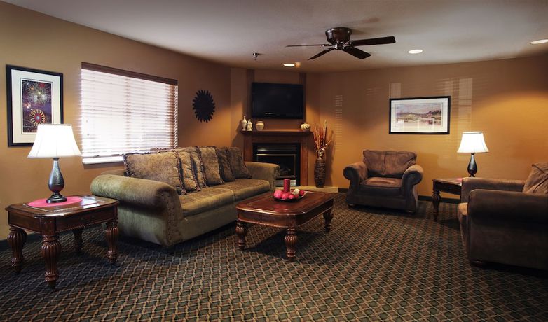 Imagen de los interiores del Hotel Ramada By Wyndham Spirit Lake/okoboji. Foto 13