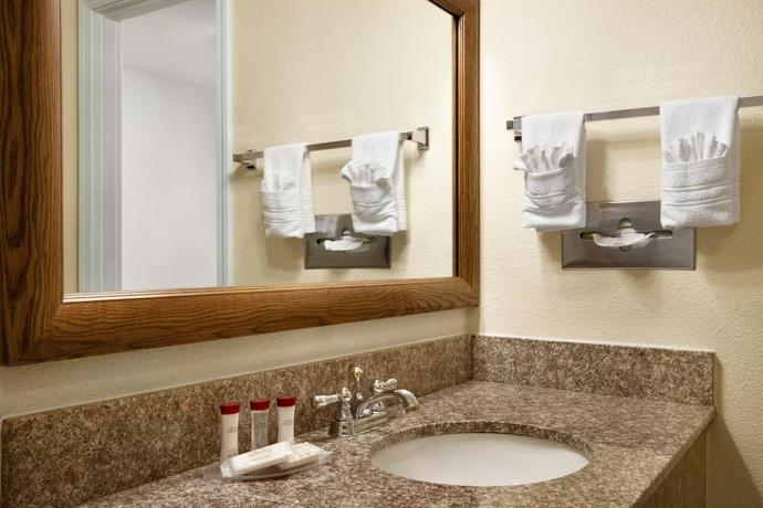 Imagen de la habitación del Hotel Ramada By Wyndham Spokane Airport. Foto 6