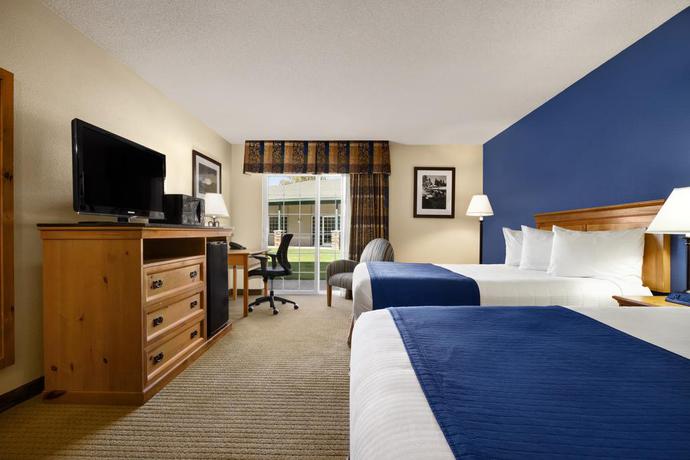 Imagen de la habitación del Hotel Ramada By Wyndham Spokane Airport. Foto 9