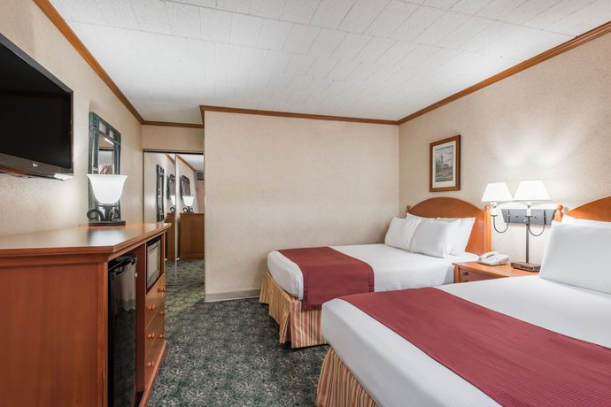 Imagen de la habitación del Hotel Ramada By Wyndham State College and Conference Center. Foto 1