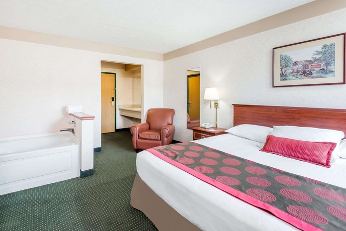 Imagen de la habitación del Hotel Ramada By Wyndham Strasburg Dover. Foto 10