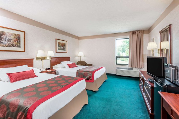 Imagen de la habitación del Hotel Ramada By Wyndham Strasburg Dover. Foto 14