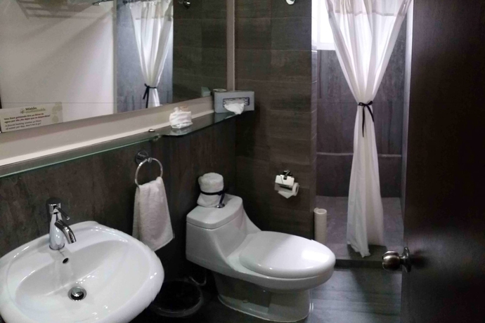 Imagen de la habitación del Hotel Ramada By Wyndham Tampico Centro. Foto 13