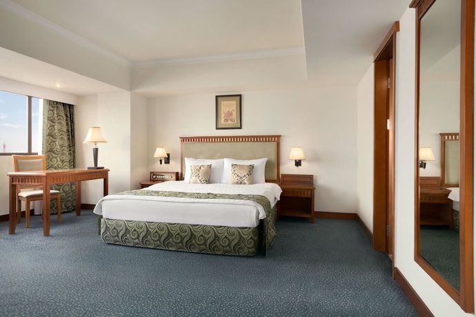 Imagen de la habitación del Hotel Ramada By Wyndham Tashkent. Foto 10