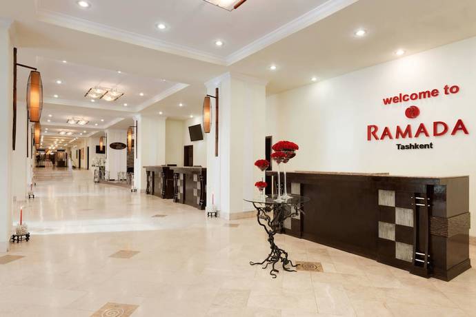 Imagen de los interiores del Hotel Ramada By Wyndham Tashkent. Foto 12
