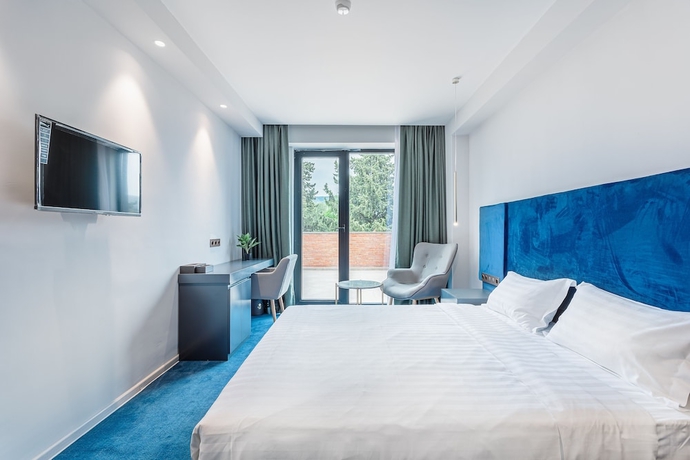 Imagen de la habitación del Hotel Ramada By Wyndham Tbilisi Old City. Foto 7