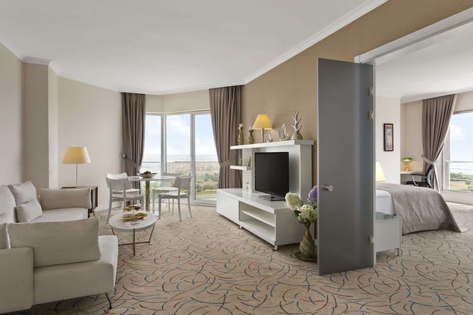 Imagen de la habitación del Hotel Ramada By Wyndham Tekirdag. Foto 3