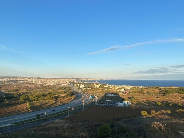 Imagen general del Hotel Ramada By Wyndham Tekirdag. Foto 2