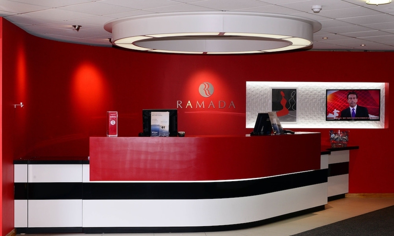 Imagen de los interiores del Hotel Ramada By Wyndham Telford Ironbridge. Foto 14