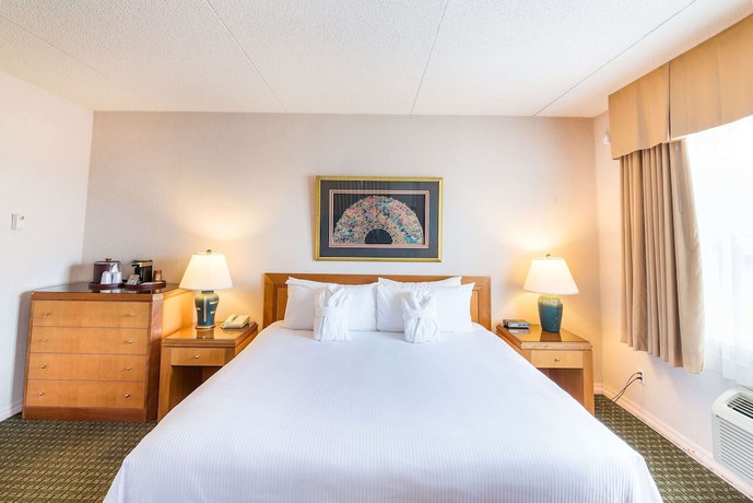 Imagen de la habitación del Hotel Ramada By Wyndham Thunder Bay Airlane. Foto 1