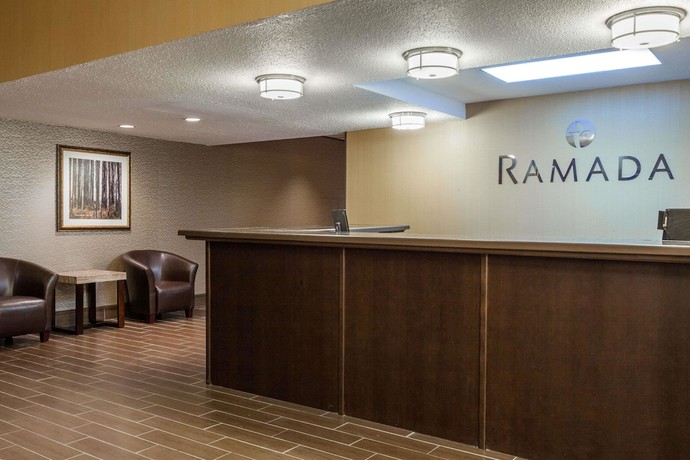Imagen de los interiores del Hotel Ramada By Wyndham Timmins. Foto 16