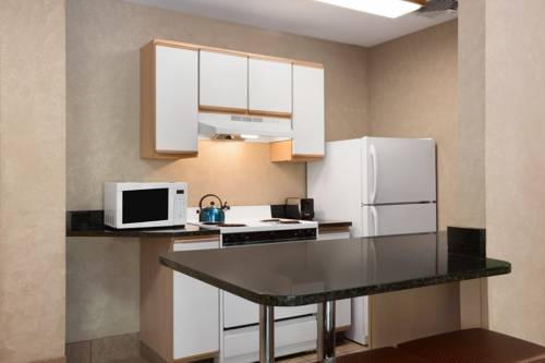 Imagen de la habitación del Hotel Ramada By Wyndham Toms River. Foto 9