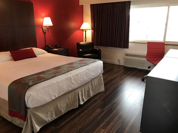 Imagen de la habitación del Hotel Ramada By Wyndham Torrance. Foto 3