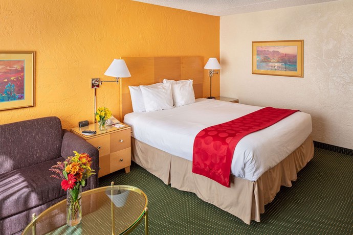 Imagen de la habitación del Hotel Ramada By Wyndham Tucson. Foto 9