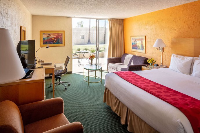 Imagen de la habitación del Hotel Ramada By Wyndham Tucson. Foto 10