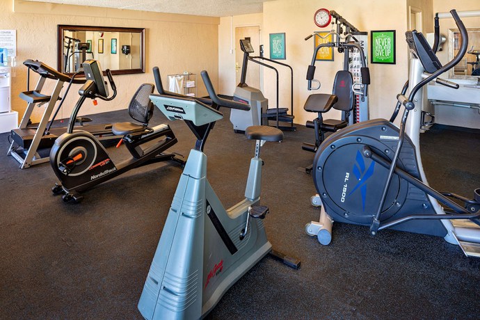 Imagen de los interiores del Hotel Ramada By Wyndham Tucson. Foto 16