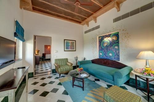 Imagen de la habitación del Hotel Ramada By Wyndham Udaipur Resort and Spa. Foto 8