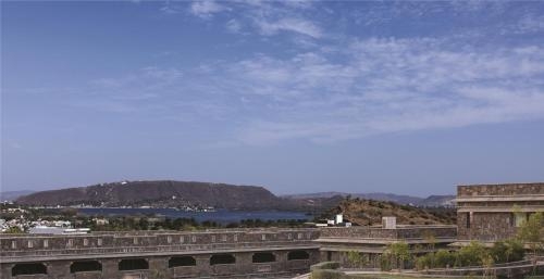 Imagen general del Hotel Ramada By Wyndham Udaipur Resort and Spa. Foto 2