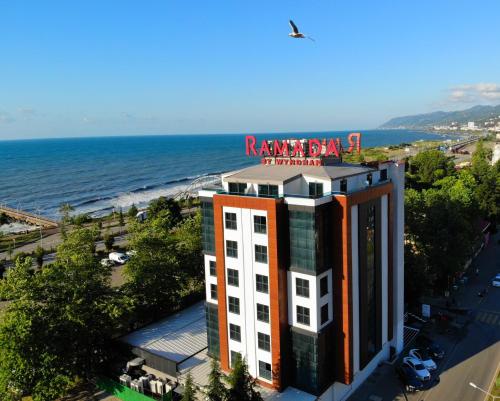 Imagen general del Hotel Ramada By Wyndham Vakfıkebir. Foto 1