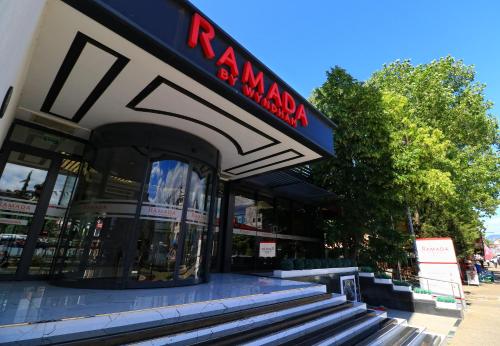 Imagen general del Hotel Ramada By Wyndham Vakfıkebir. Foto 4