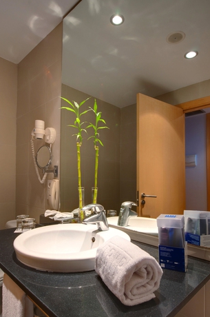 Imagen de la habitación del Hotel Ramada By Wyndham Valencia Almussafes. Foto 9