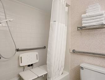 Imagen de la habitación del Hotel Ramada By Wyndham Washington. Foto 2