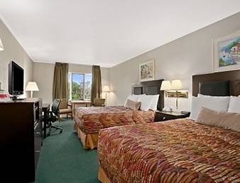 Imagen de la habitación del Hotel Ramada By Wyndham Washington. Foto 3