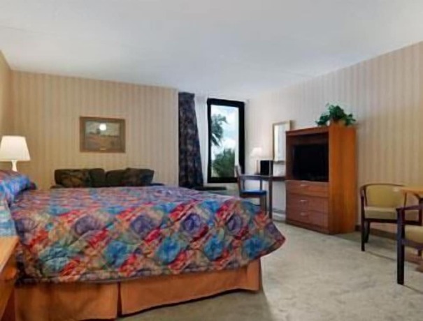 Imagen de la habitación del Hotel Ramada By Wyndham Watertown/thousand Islands Ny. Foto 13