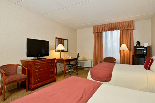 Imagen de la habitación del Hotel Ramada By Wyndham Waukegan/great Lakes. Foto 13