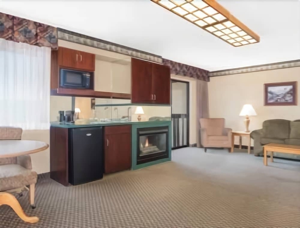 Imagen de la habitación del Hotel Ramada By Wyndham Waupaca. Foto 5