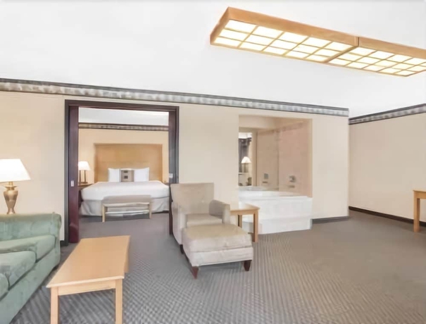 Imagen de la habitación del Hotel Ramada By Wyndham Waupaca. Foto 9