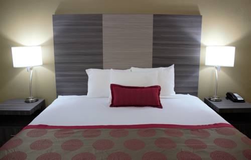 Imagen de la habitación del Hotel Ramada By Wyndham Wentzville. Foto 5