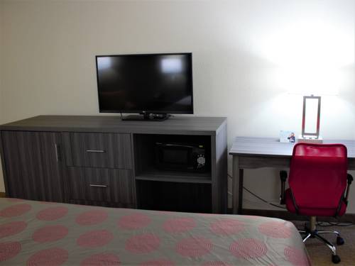 Imagen de la habitación del Hotel Ramada By Wyndham Wentzville. Foto 11