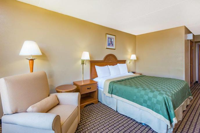 Imagen de la habitación del Hotel Ramada By Wyndham West Atlantic City. Foto 5