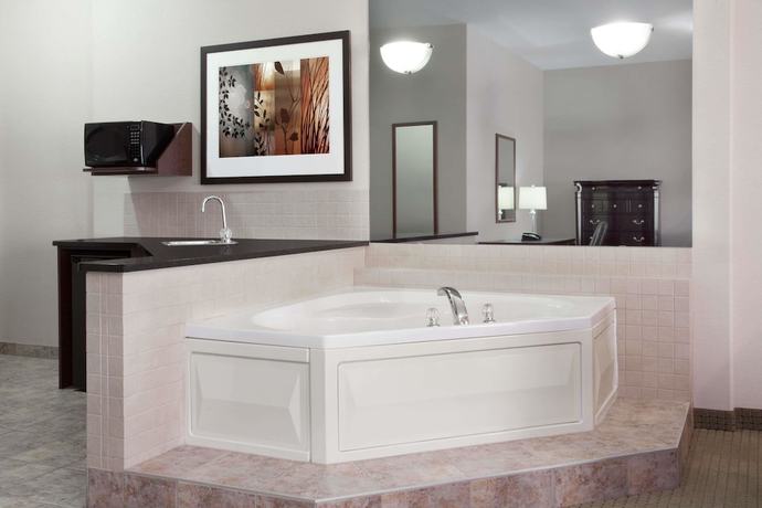 Imagen de la habitación del Hotel Ramada By Wyndham Weyburn. Foto 14