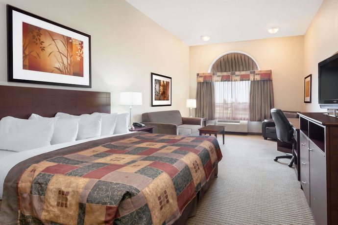 Imagen de la habitación del Hotel Ramada By Wyndham Weyburn. Foto 16