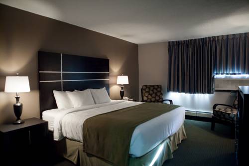 Imagen de la habitación del Hotel Ramada By Wyndham Whitecourt. Foto 3