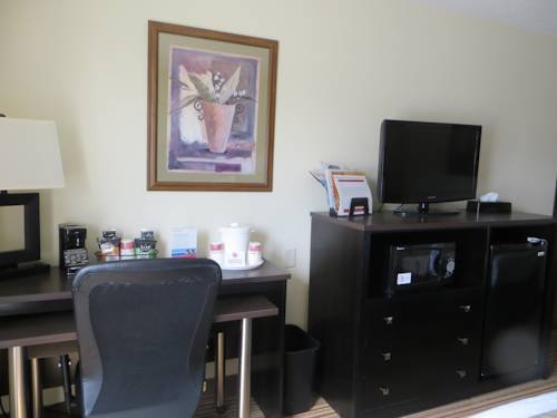 Imagen de la habitación del Hotel Ramada By Wyndham Wisconsin Dells. Foto 3