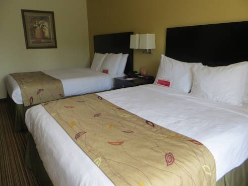 Imagen de la habitación del Hotel Ramada By Wyndham Wisconsin Dells. Foto 5