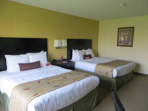 Imagen de la habitación del Hotel Ramada By Wyndham Wisconsin Dells. Foto 9