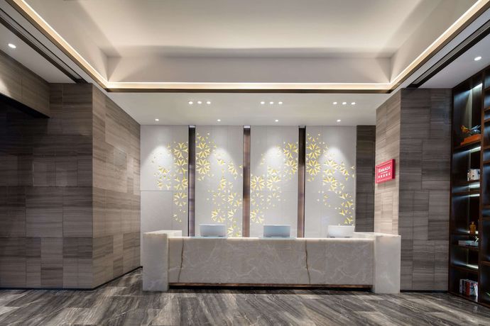 Imagen de los interiores del Hotel Ramada By Wyndham Wuhan Jiangan. Foto 15
