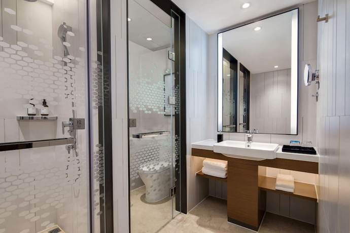 Imagen de la habitación del Hotel Ramada By Wyndham Wuhan Jiangan. Foto 12