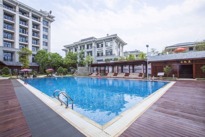 Imagen de los interiores del Hotel Ramada By Wyndham Wuyishan. Foto 8