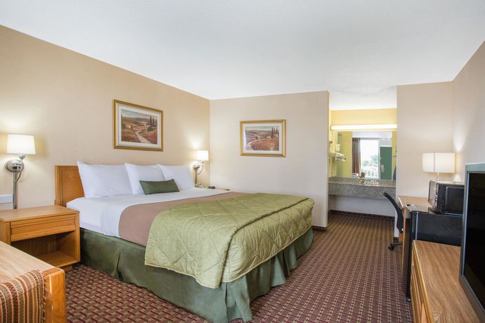 Imagen de la habitación del Hotel Ramada By Wyndham Wytheville. Foto 6