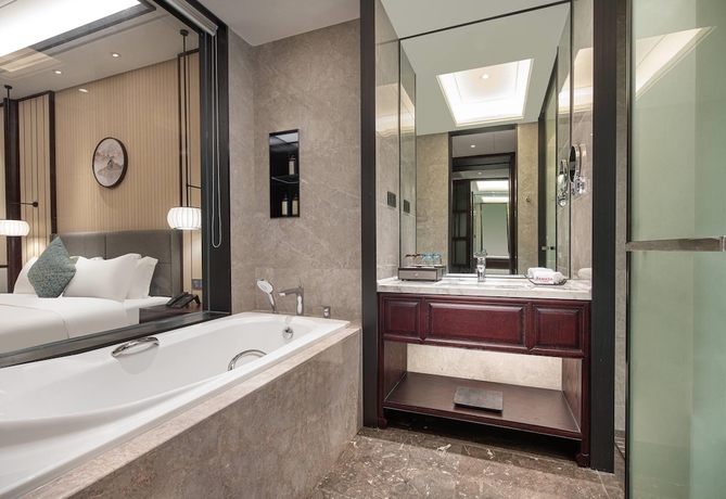 Imagen de la habitación del Hotel Ramada By Wyndham Xianning Xishan Mountain. Foto 8