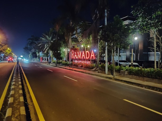 Imagen general del Hotel Ramada By Wyndham Yogyakarta. Foto 2